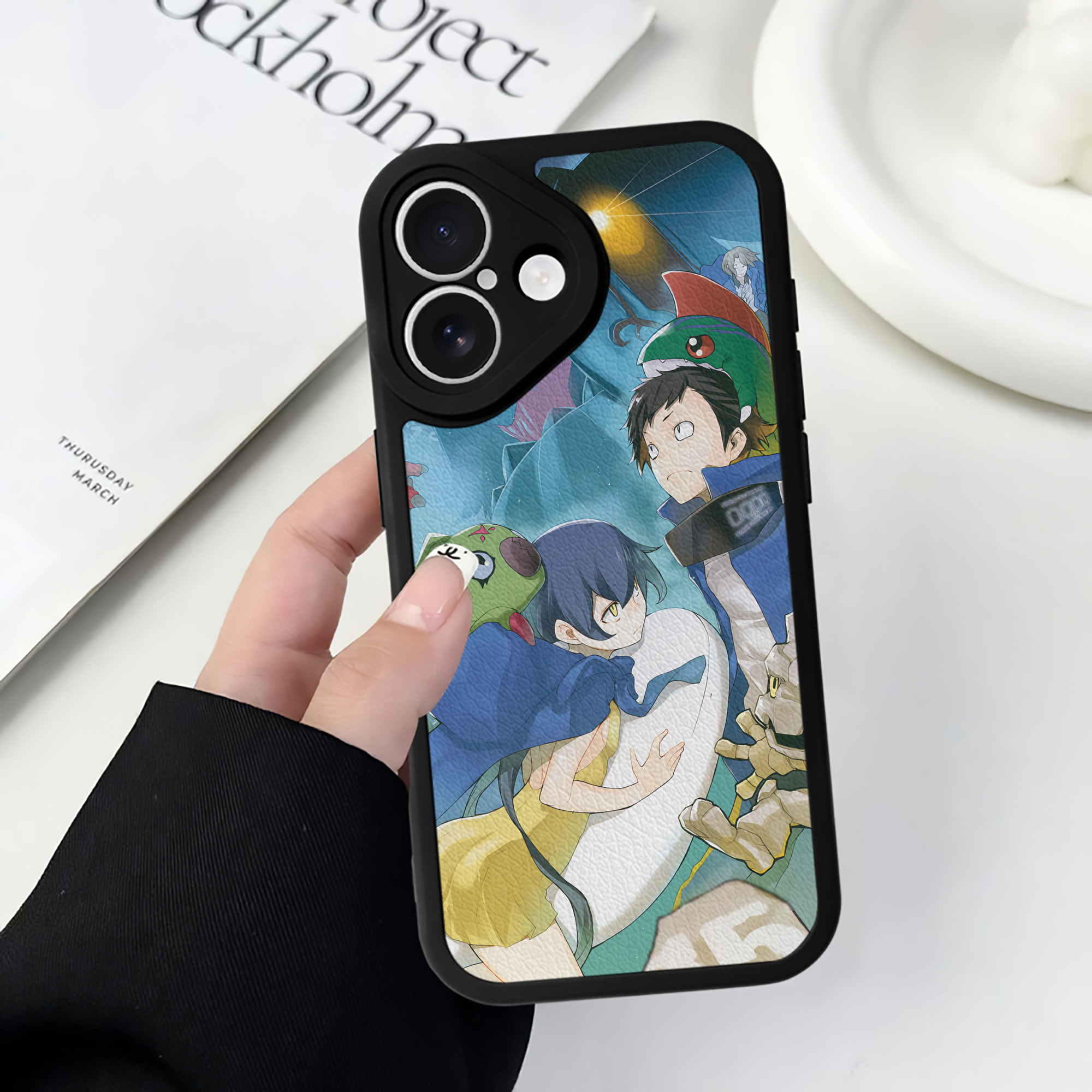 （画像用） Digimon デジタルモンスター/デジモン 【iPhone 16シリーズ対応】シリコンスマホケース（レザー調） 材質：シリコン